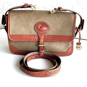 VINTAGE DOONEY AND BOURKE  KHAKI TAN TAUPE TRIM LARGE SURREY BAG